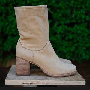 Frye  Addie Boots Tan  Size: 9 B Side Zipper  Heel leather